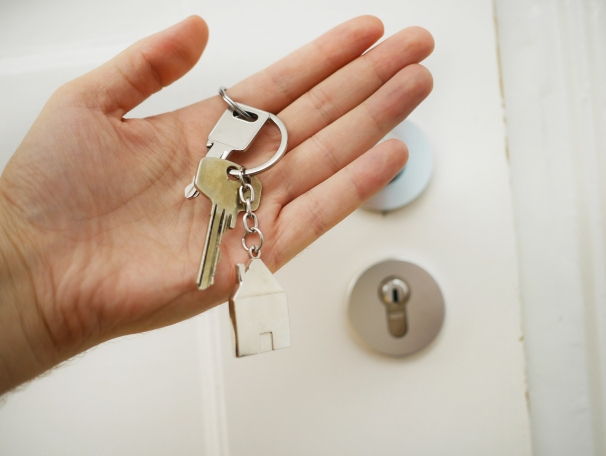 https://LeandroR.StopRentingStartOwning.com